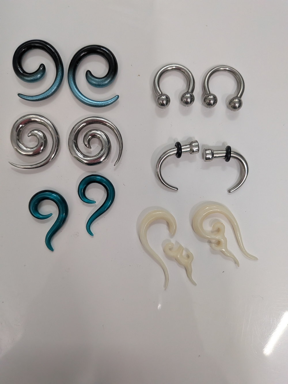 6guage Lot:  Spiral and Hook Ear Gauge Set - Black, Teal, Silver, Cream